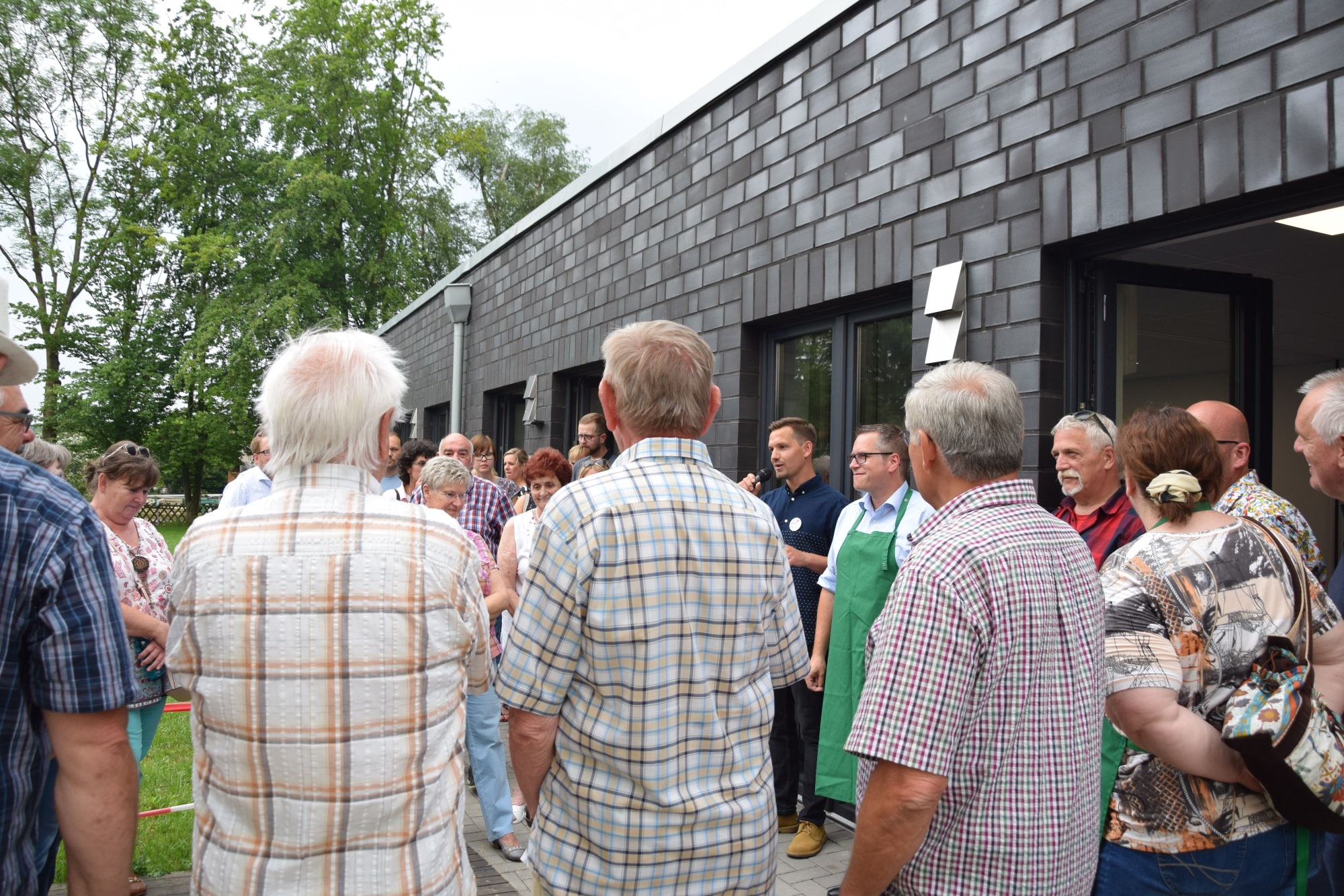 "Haus Der Begegnung": Eröffnungsmomente